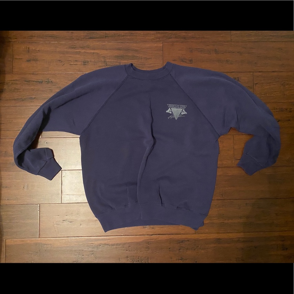 vintage crewneck